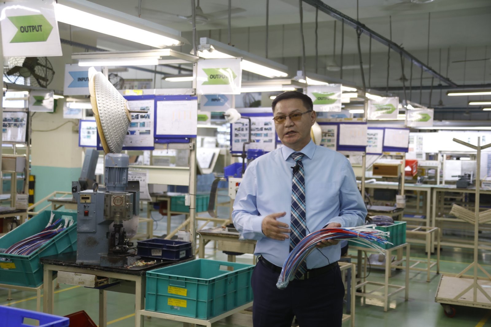 МУ-ын Ерөнхийлөгчийн Үйлдвэр Үйлчилгээний бодлогын зөвлөх Ч.Даваабаяр Энэтхэг улсын органик хүнсний үйлдвэртэй танилцлаа.