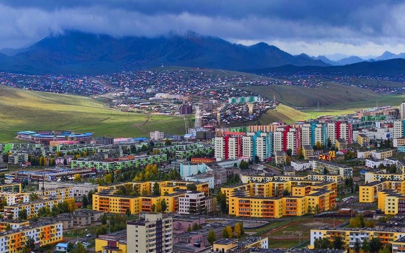 Монголбанкны эх үүсвэрээр орон нутагт орон сууц худалдан авахад олгох ипотекийн зээлийн дээд хэмжээ 100 сая төгрөг байсныг 150 сая төгрөг болгон нэмэгдүүлэв. 